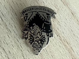 Pin Basler Loge Clique
