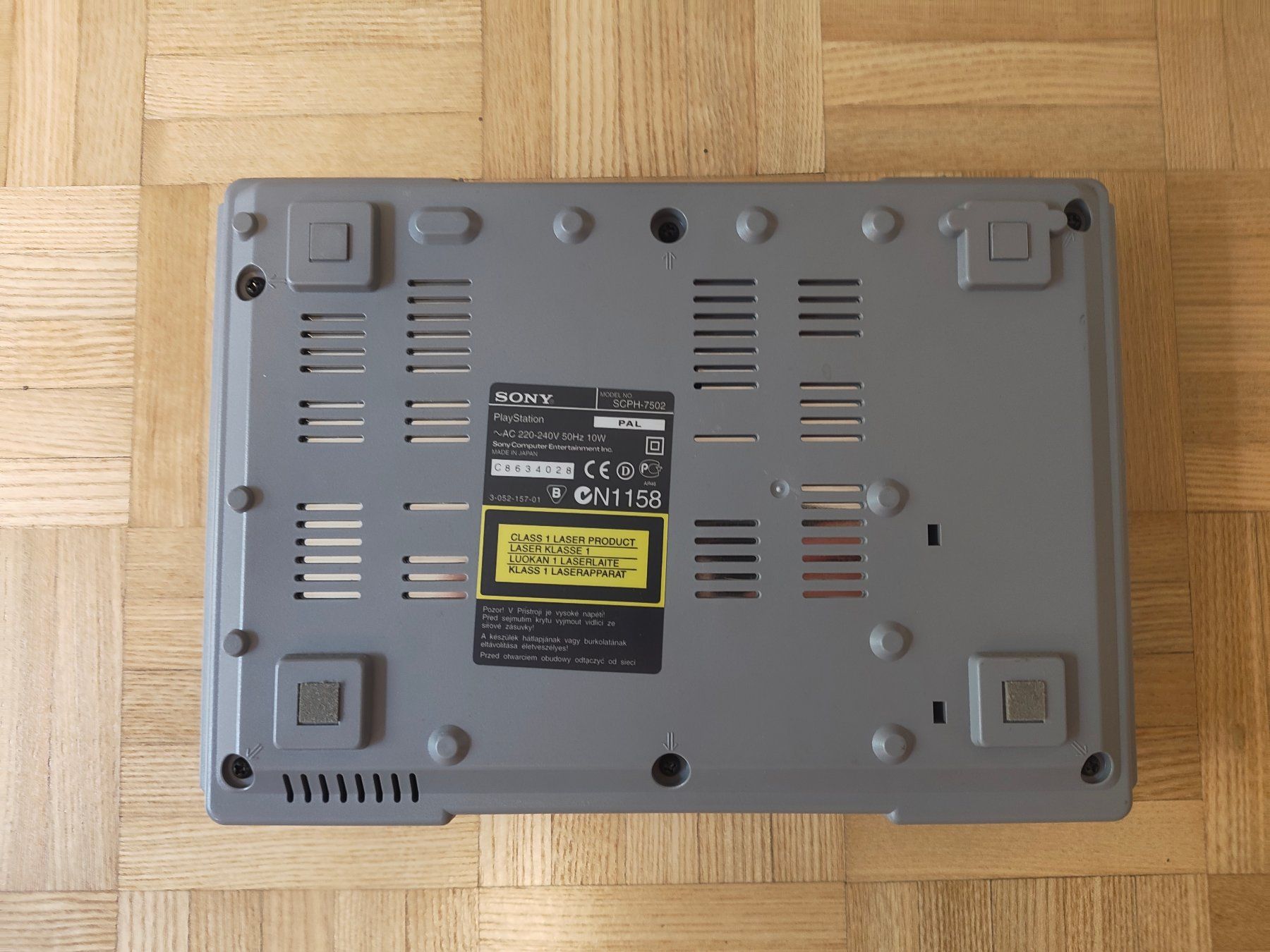 Sony Console: Sony PlayStation 1 Konsole SCPH-7502 – Usato da Thun venduto da John.Smith 2