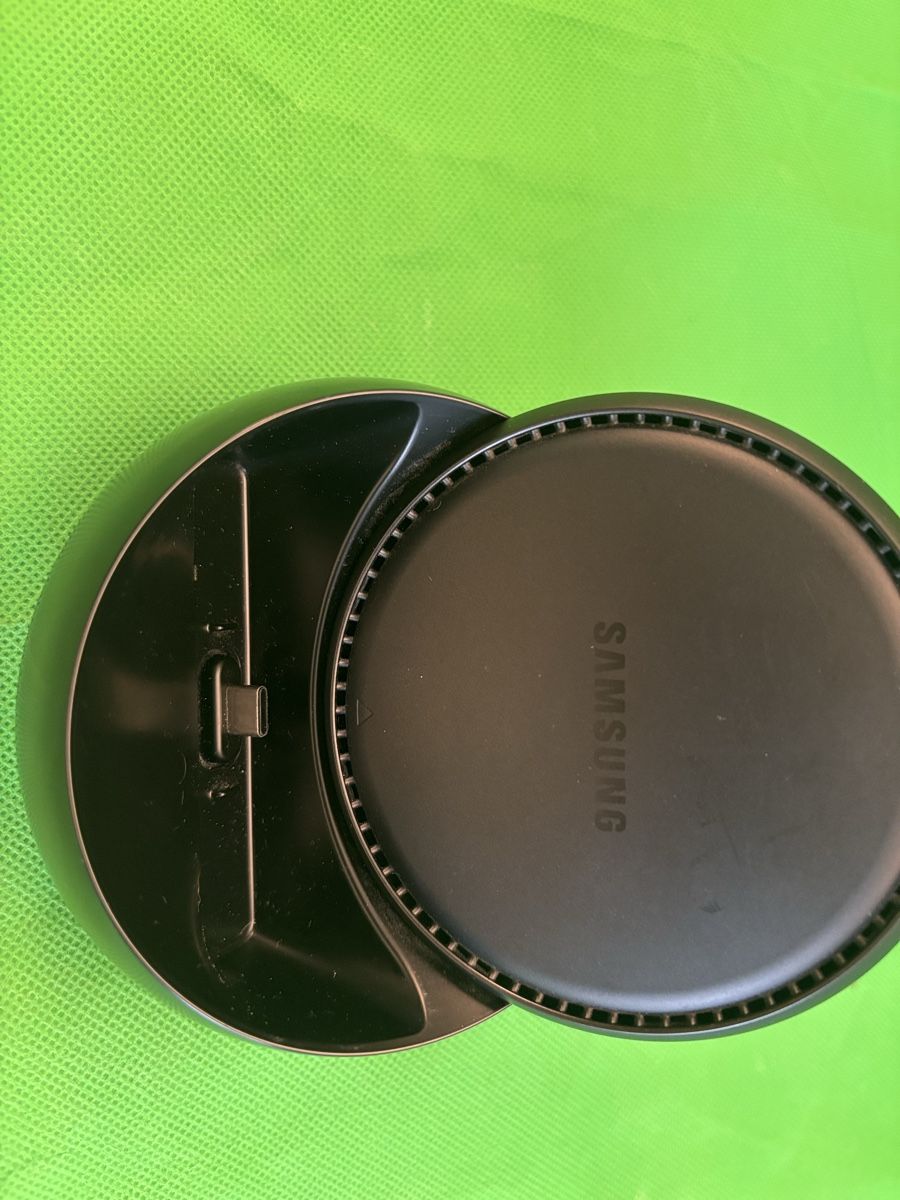 Samsung Dockingstation: Samsung DeX Station EE-MG950 Dockingstation PC Like Workflow – Gebraucht aus Kilchberg ZH von bionicdog 1