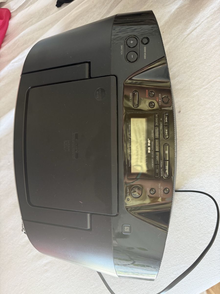 Sony Radios: SONY Boombox DAB+ CD USB good condition – Gebraucht aus Lenzburg von sad_8mbt 1