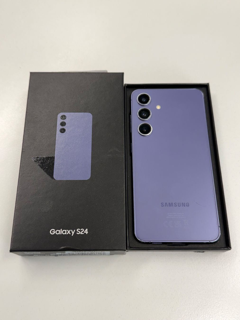 Samsung Telefoni cellulari / Smartphones: Samsung Galaxy S24 256GB – Usato da Zug venduto da ElPhone 1