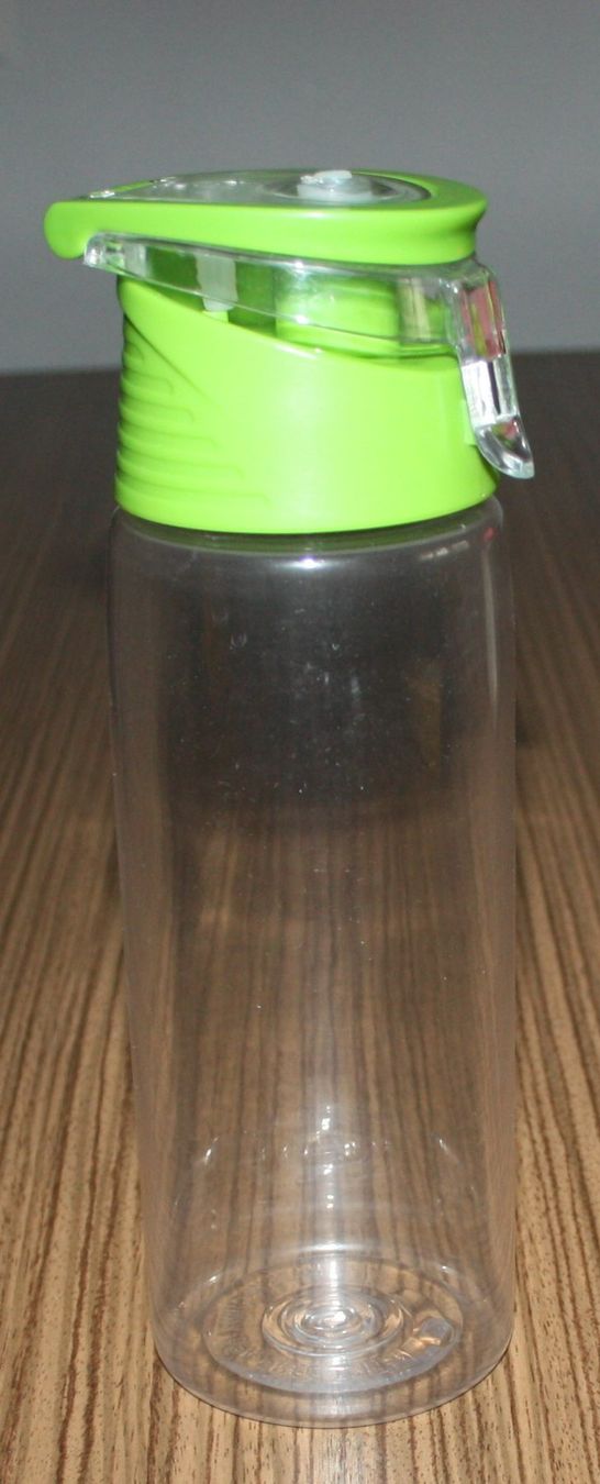Trinkflaschen & Thermosflaschen: Wasserflasche Trinkflasche Kunststoff  (1) – Gebraucht aus Flüelen von Diversicum-Shop