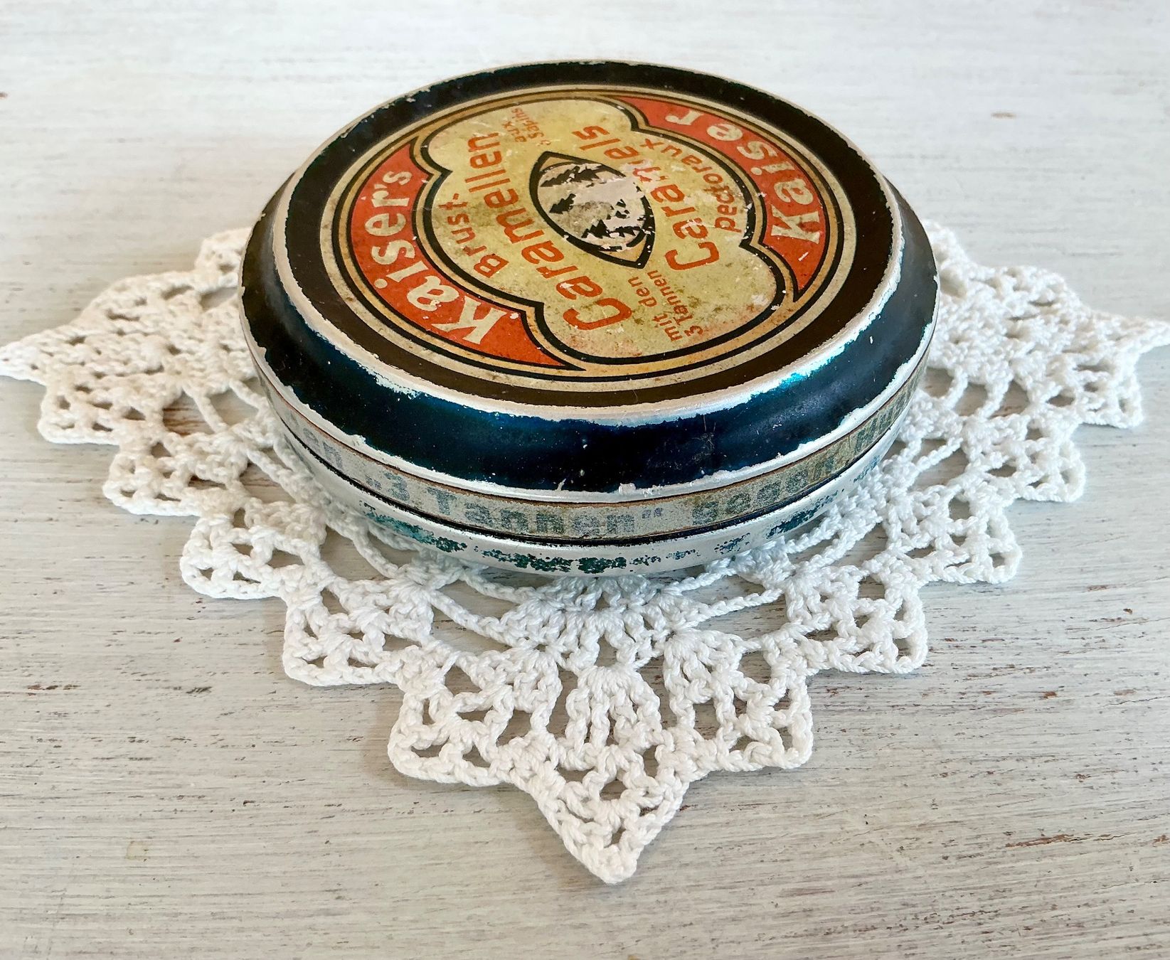 Barattoli: URALTES BLECHSCHACHTELCHEN KAISER BRUST CARAMELLEN – Usato da Zell LU venduto da Silvermemory 1