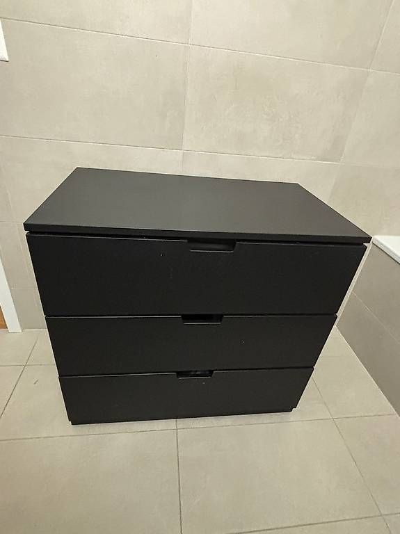 Ikea Cassettiere: Meuble Salle de Bain Ikea – Usato da Yverdon-les-Bains venduto da ele_z7jf