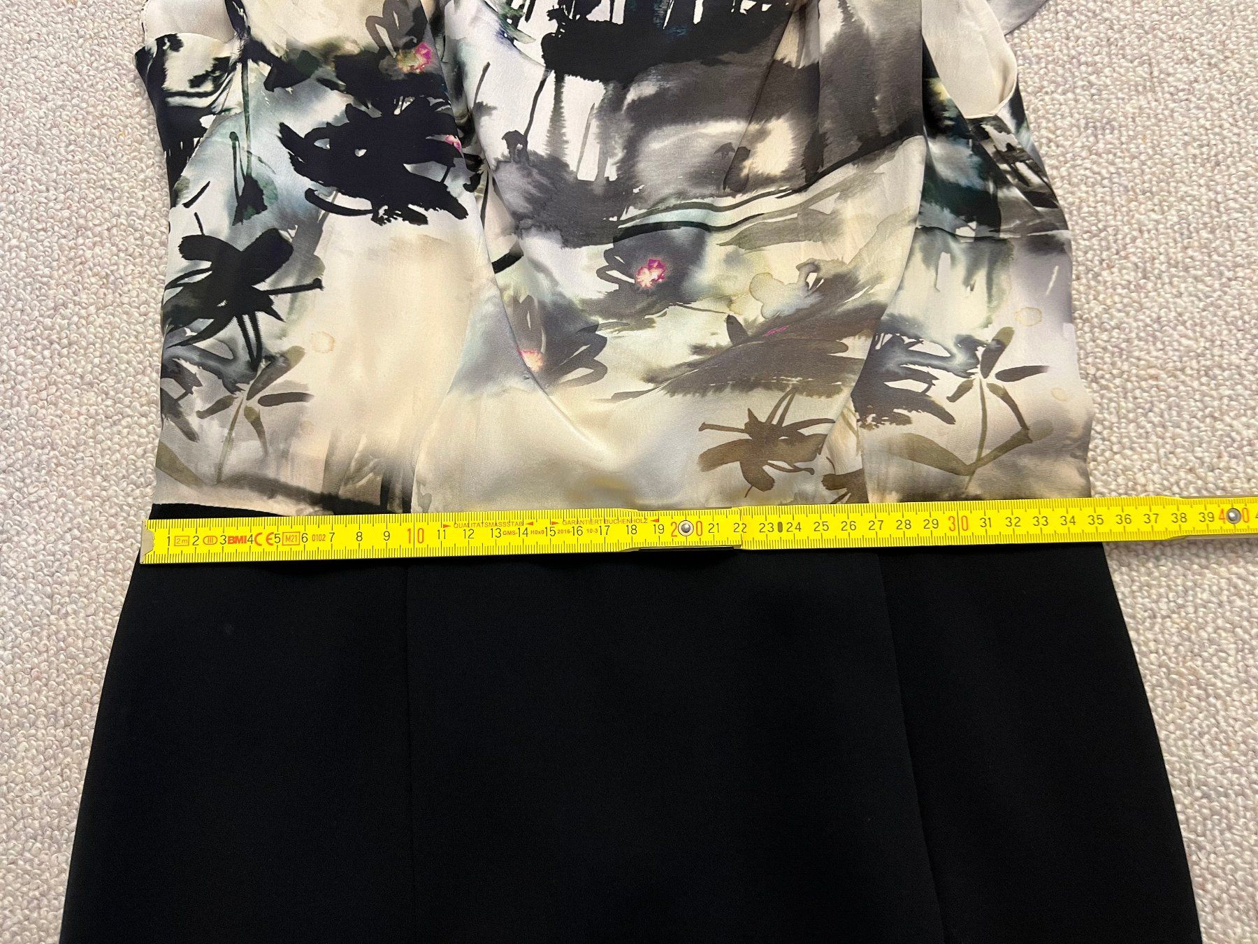 Max Mara Vestiti: Kleid Max Mara Etuikleid Gr. 34 – Usato da Affoltern am Albis venduto da Blackrhythm 7