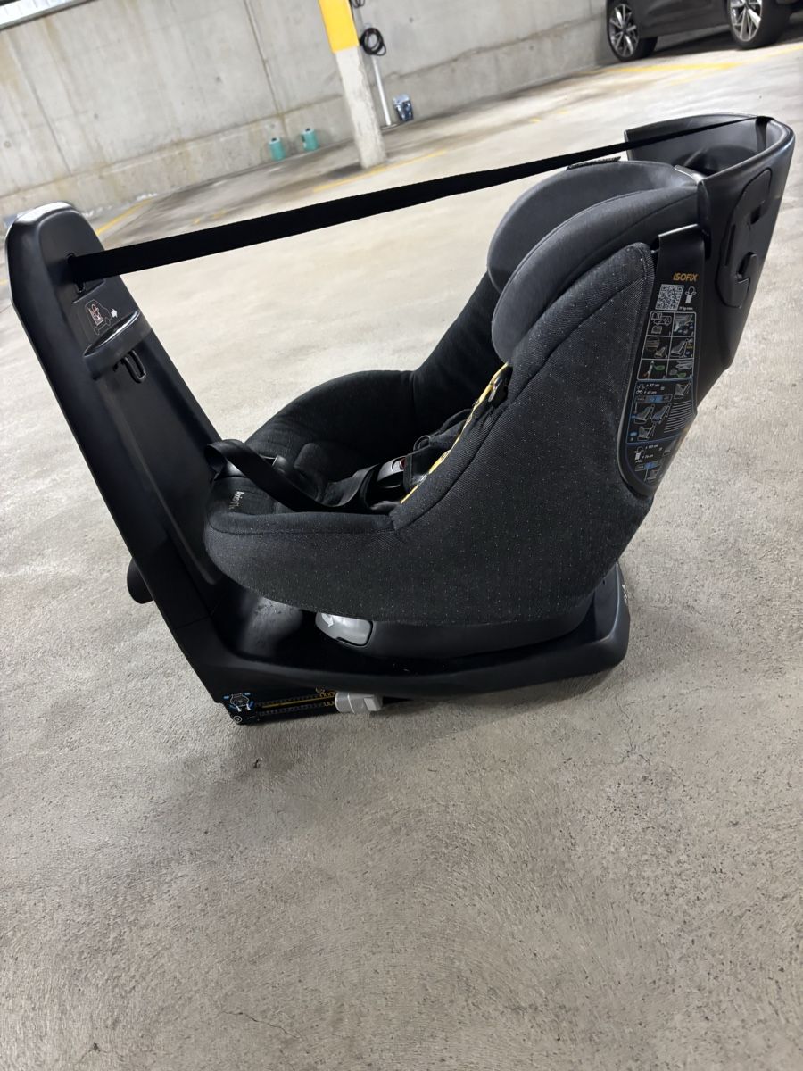 Maxi-Cosi Seggiolini per auto: Maxi-Cosi Kindersitz Top Zustand – Usato da St. Gallen venduto da seemania 4