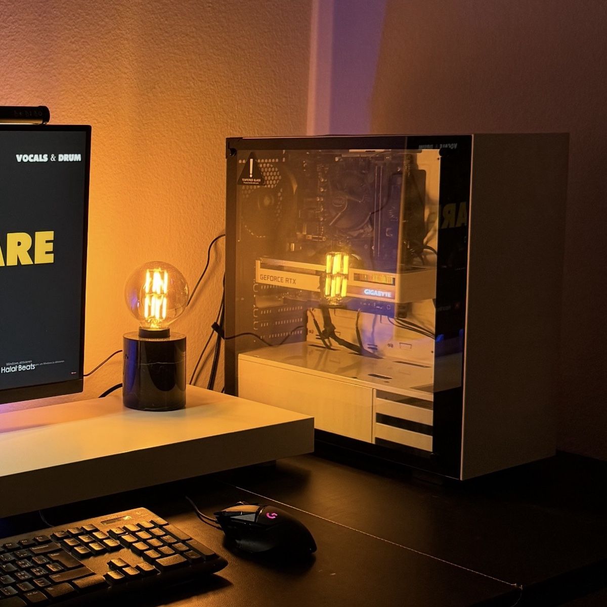 Intel PCs: Gaming PC + Streaming Setup | RTX 3060 | 32GB RAM | Logitech – Neuf (Voir description) à Zürich par Daveischda
