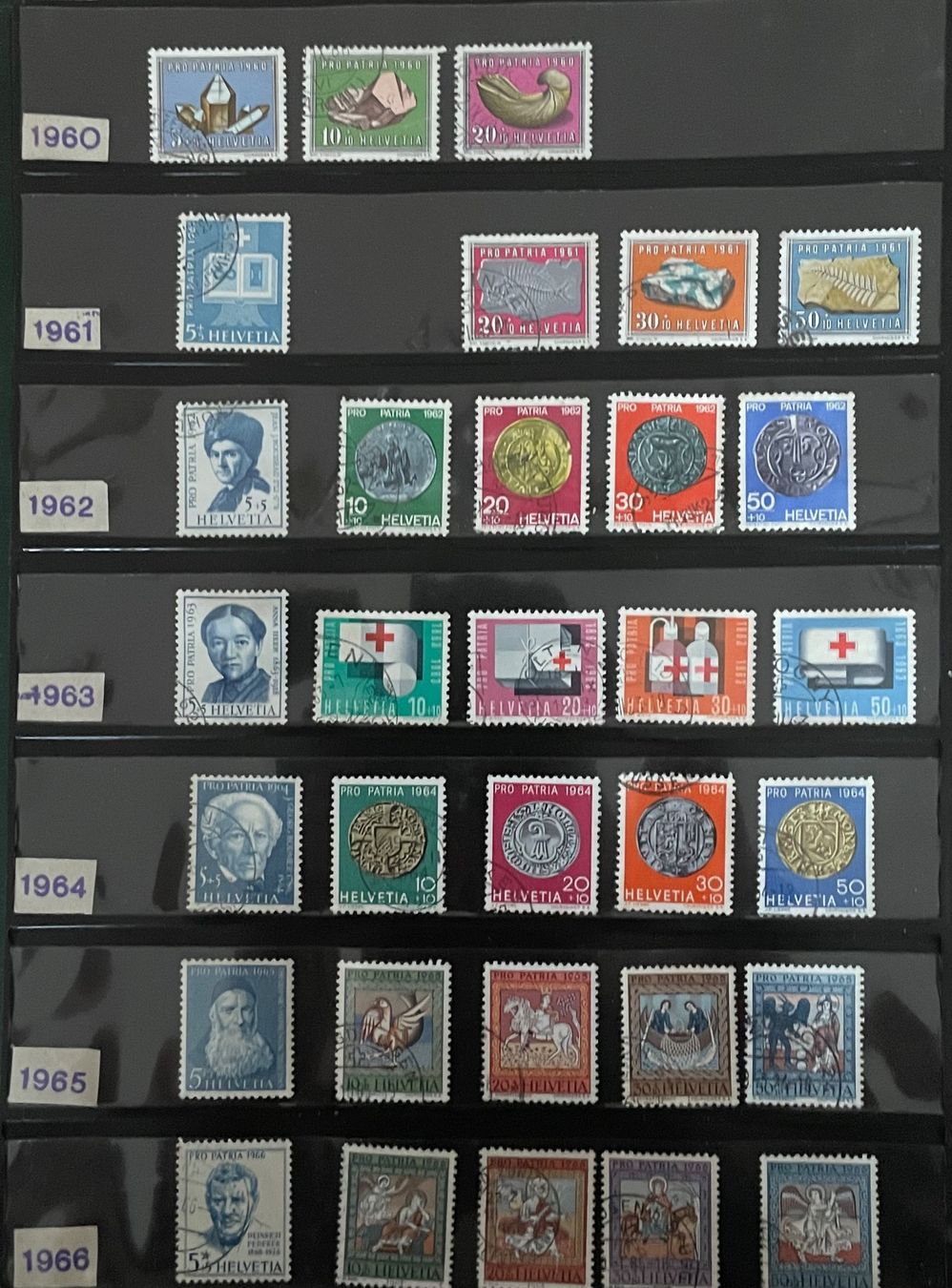 Tutti i francobolli: Pro Patria Schweizer Briefmarken – Usato da Kräiligen venduto da MonteBerna 3