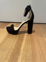 Elegant Black Suede Heels - Perfect for Summer Evenings!