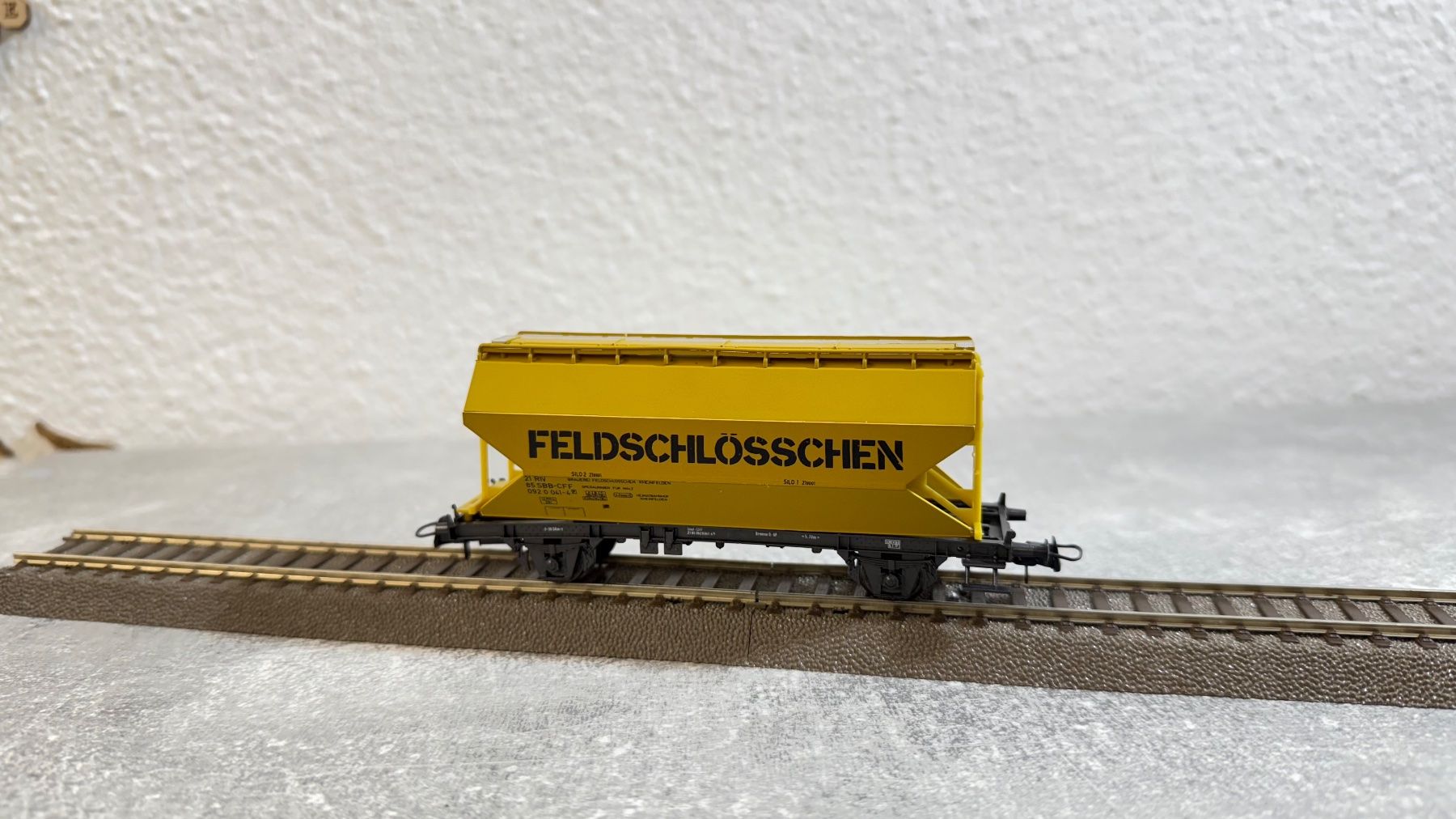 Roco Modellini di ferrovie: Roco Feldschlösschen Getreidewagen H0 / AC – Usato da Schlieren venduto da rat_lq6b 4