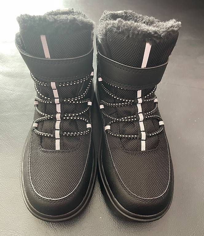 Scarpe per ragazze: Neue Mädchen WASSERDICHTE HIGH TOP SNEAKER – Usato da Wenslingen venduto da fraenzi.kulli