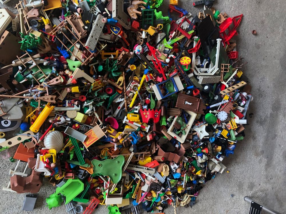 Playmobil Jouets: Playmobil Konvolut - Figuren, Tiere, Zäune uvm. – D'occasion à Sisseln par twing63 1