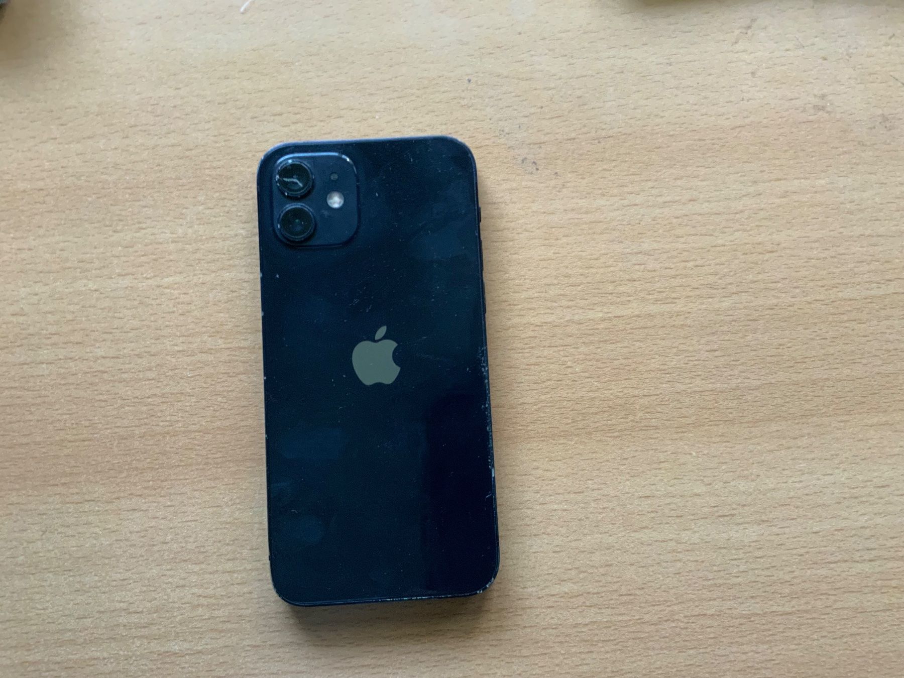 Apple Telefoni cellulari / Smartphones: iPhone 12 – Usato da Aesch BL venduto da Svenski04 1