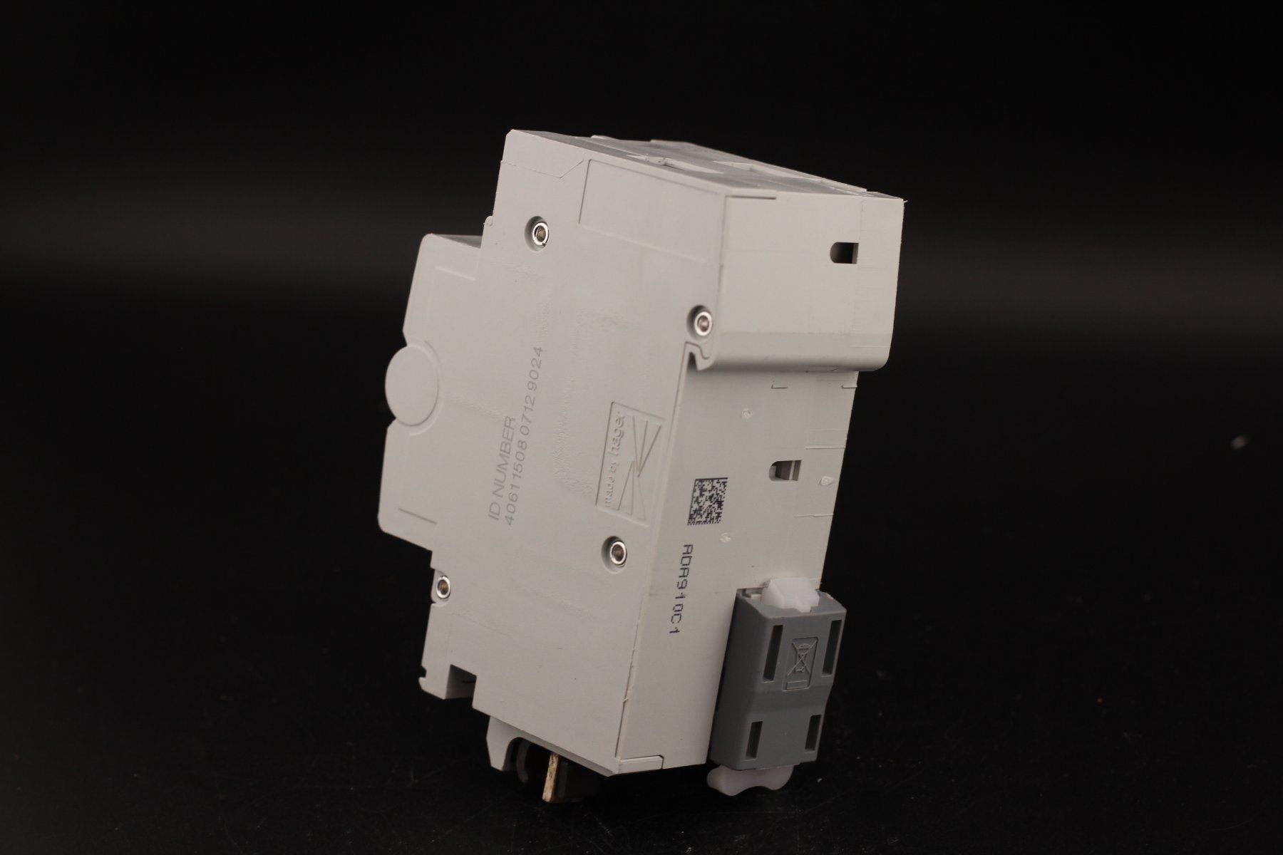 Hager Interruttori: Hager ADA 910C C10 ADA910C 10A 30mA FI – Usato da Winterthur venduto da Hint17 2