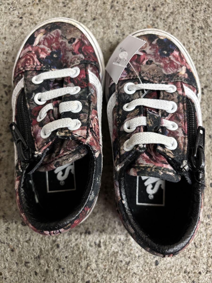 Vans Scarpe per ragazze: Vans Grösse 22, Floral mit Reissverschluss – Usato da Büren an der Aare venduto da Nikito2001 2