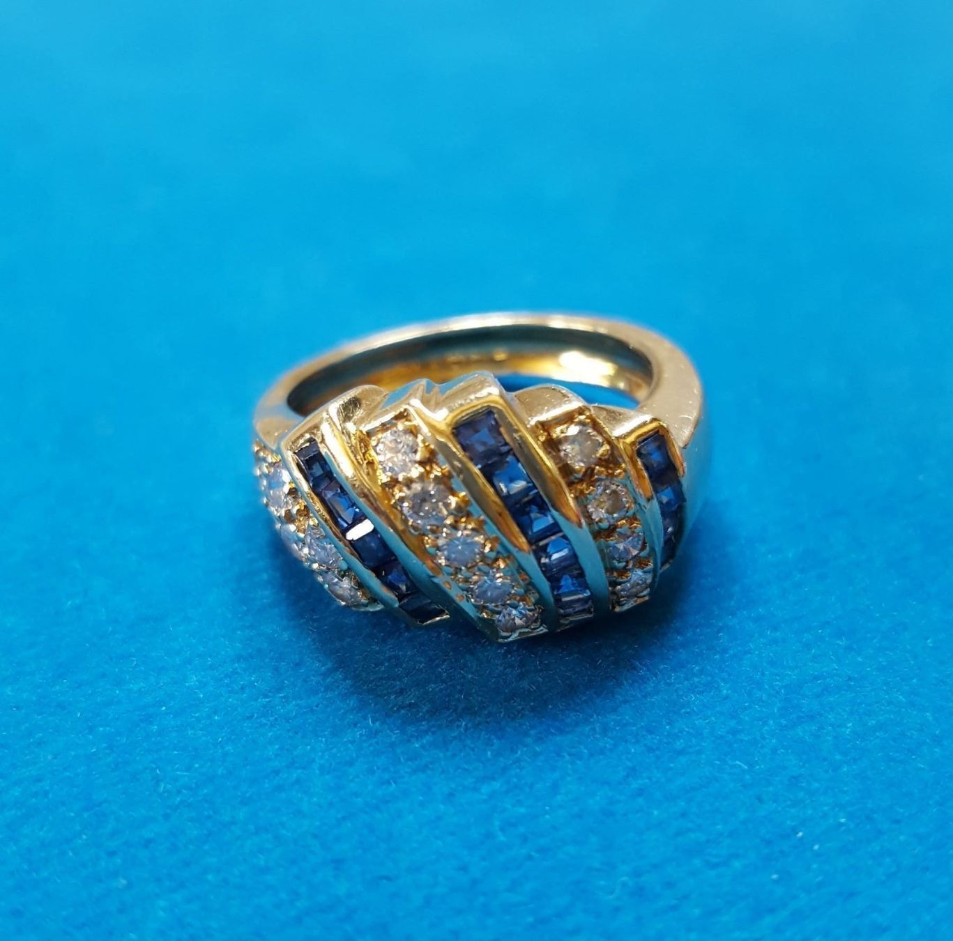 Anelli: Gold 750 Massiv Brillanten/Saphire Ring – Usato da Wald ZH venduto da Aniade
