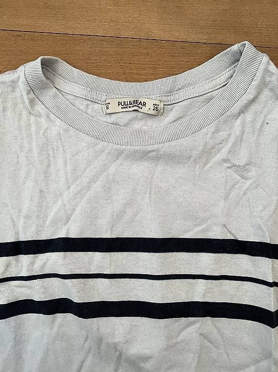 T-Shirts: GESTREIFTES CROPPED-T-SHIRT – Gebraucht aus Biel/Bienne von flu_6hgp 2
