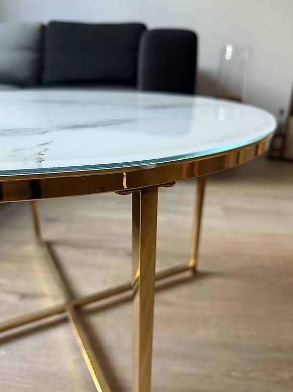 Tische: Couch Tisch - Marmor/Gold – Gebraucht aus Frauenfeld von Kim_M. 1