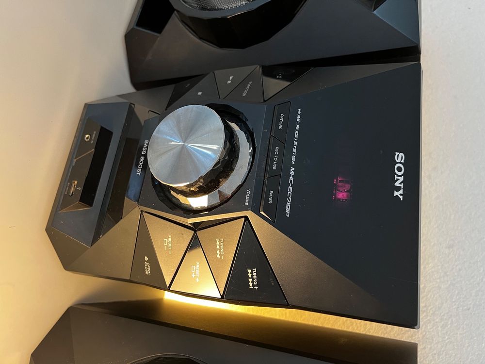 SONY Home Audio System MHCEC719iP Kaufen auf Ricardo