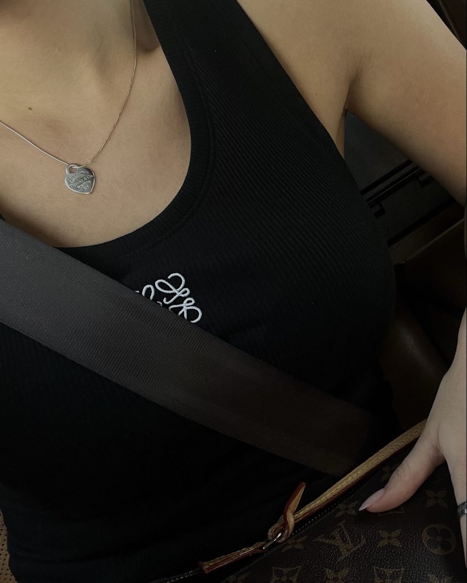 Loewe Tops: Loewe Anagram Womens Top – Neu (gemäss Beschreibung) aus Zürich von laraze99 2