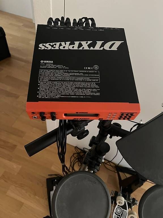 Yamaha Musikinstrumente: Yamaha DTXPRESS – Gebraucht aus Thalwil von pza_55h7 1