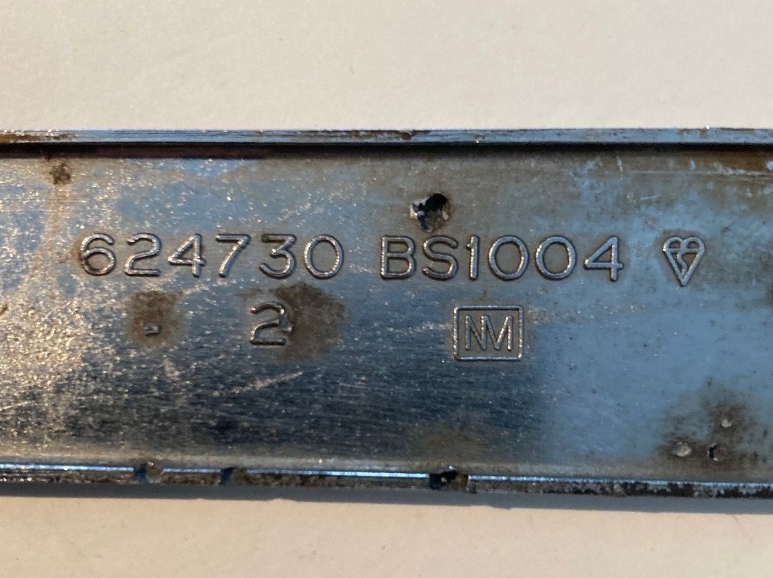 Triumph Tutti pezzi di ricambio auto: Triumph Spitfire IV Emblem – Usato da Münsingen venduto da Rehtre 2