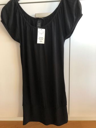 Chices schwarzes T-Shirt von H&M, Grösse S, NEU mit Etikette