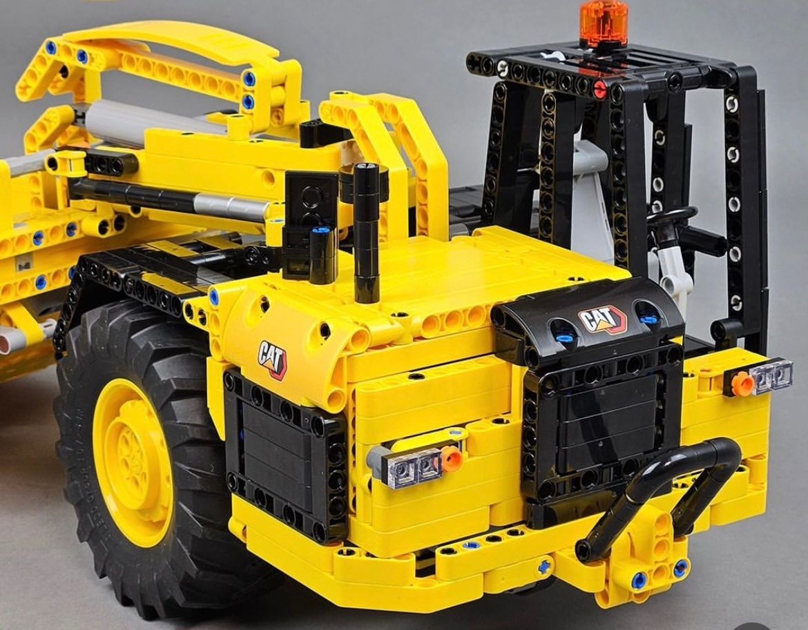 Lego Kit di costruzioni: Lego technik CAT Scraper – Usato da Airolo venduto da Bagaion99 4