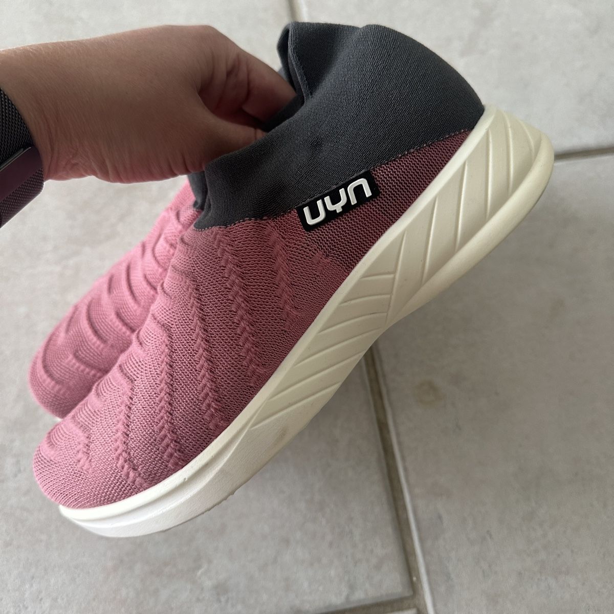 UYN Scarpe da donna: PINK BAREFOOT SNEAKERS 38 – Nuovo (secondo la descrizione) da Zofingen venduto da JumpInVintage 5