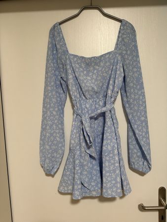 Sommerliches Blumenkleid💙 - Pamela x NA-KD - Gr. 36