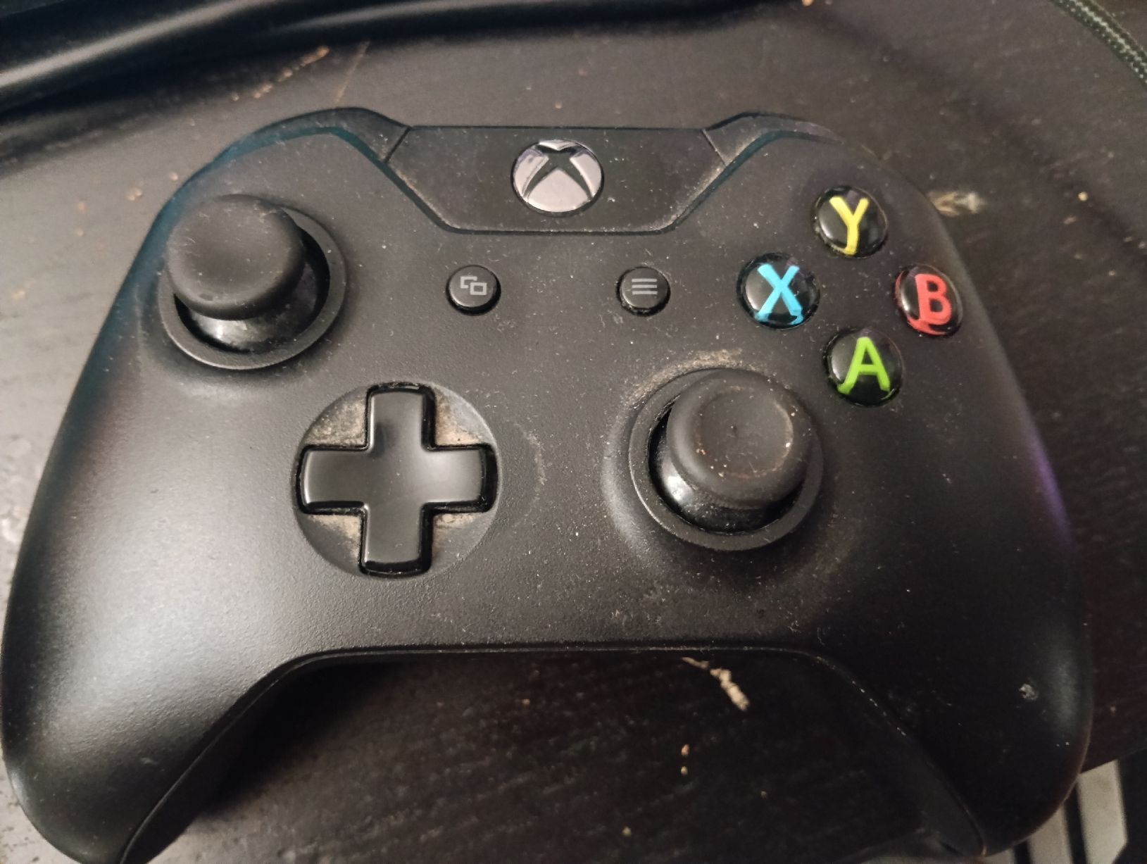 Microsoft Controller: Microsoft Xbox Wireless Controller schwarz micro usb – Gebraucht aus Zürich von TBG021 1