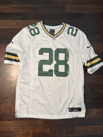 Green Bay Packers Gr M, 28 AJ Dillon 