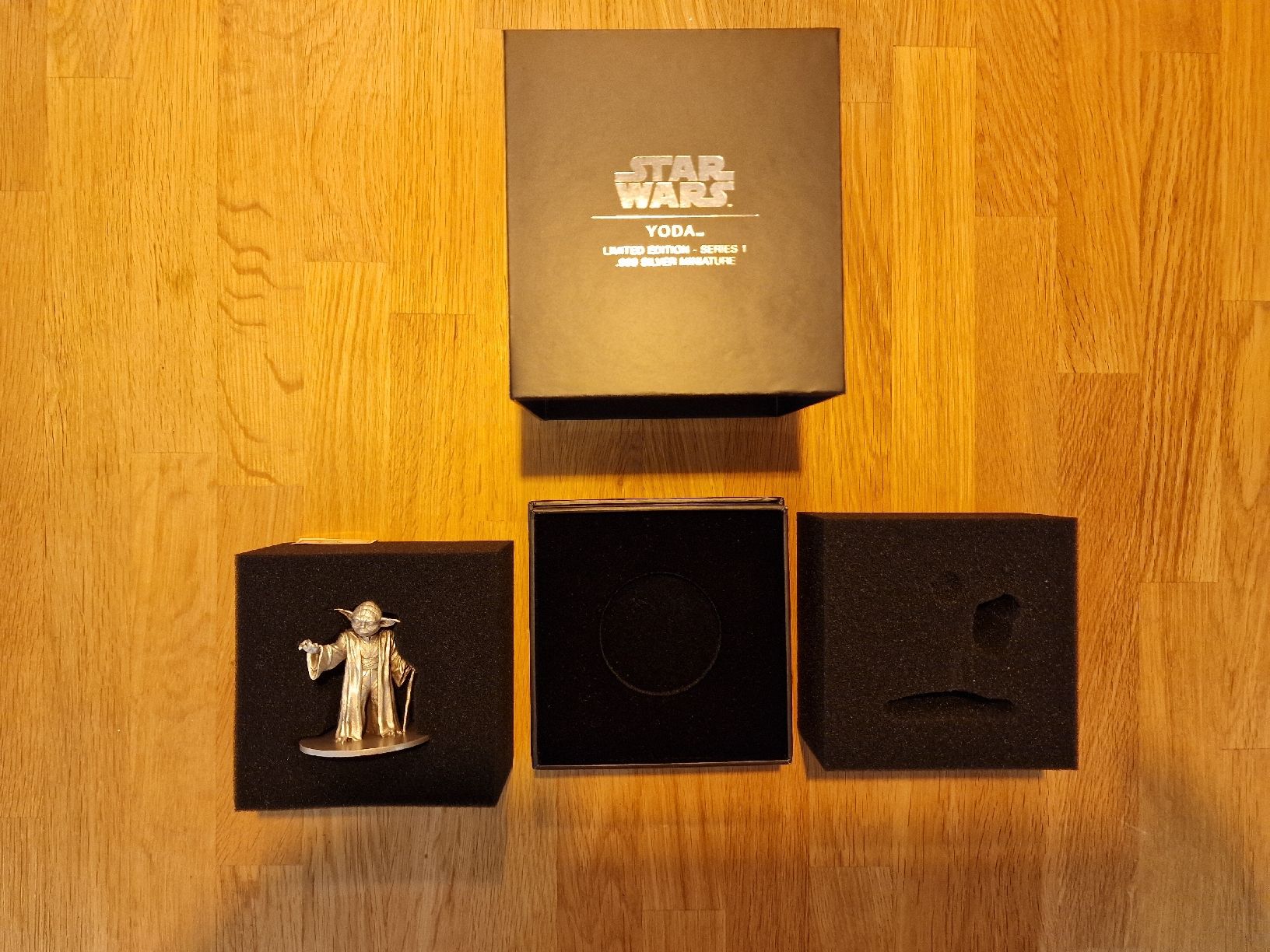 Tutti le monete: New Zealand Mint Star Wars Silver Miniatures Bundle – Nuovo e nell'imballaggio originale da Zürich venduto da helveticum_turicum 5