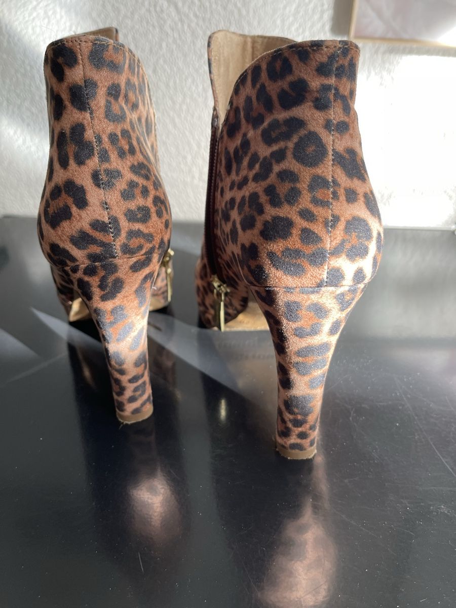 Tamaris Scarpe da donna: Stiefeletten Tamaris Leopardenlook – Usato da Muri b. Bern venduto da Lebua2018 2