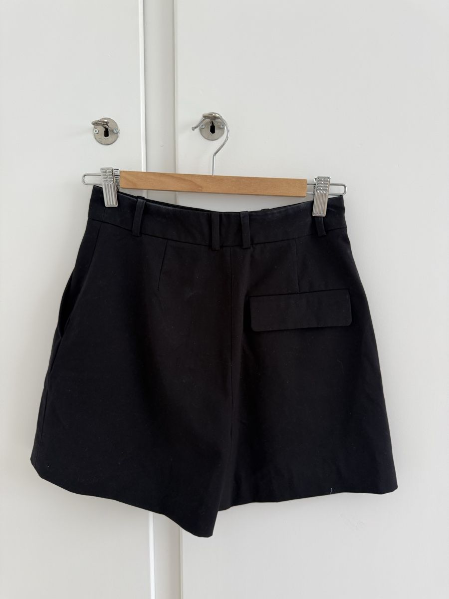 Zara Hosen: shorts – Neu (gemäss Beschreibung) aus Zürich von jul_5t9s 1