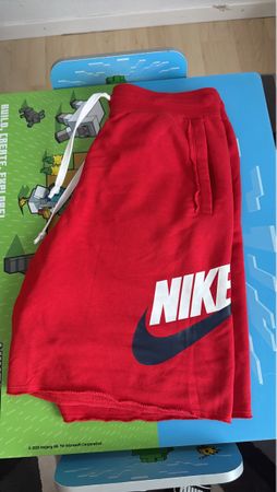 Nike Shorts Rot Grösse L Sommershorts Sportbekleidung
