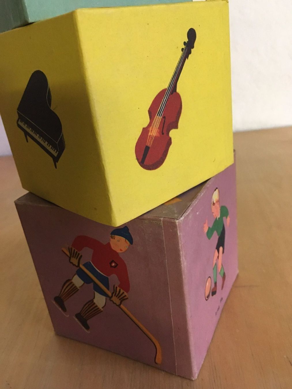 Giochi: Kartonwürfel inkomplett – Usato da Zürich venduto da inf_tfr9 3