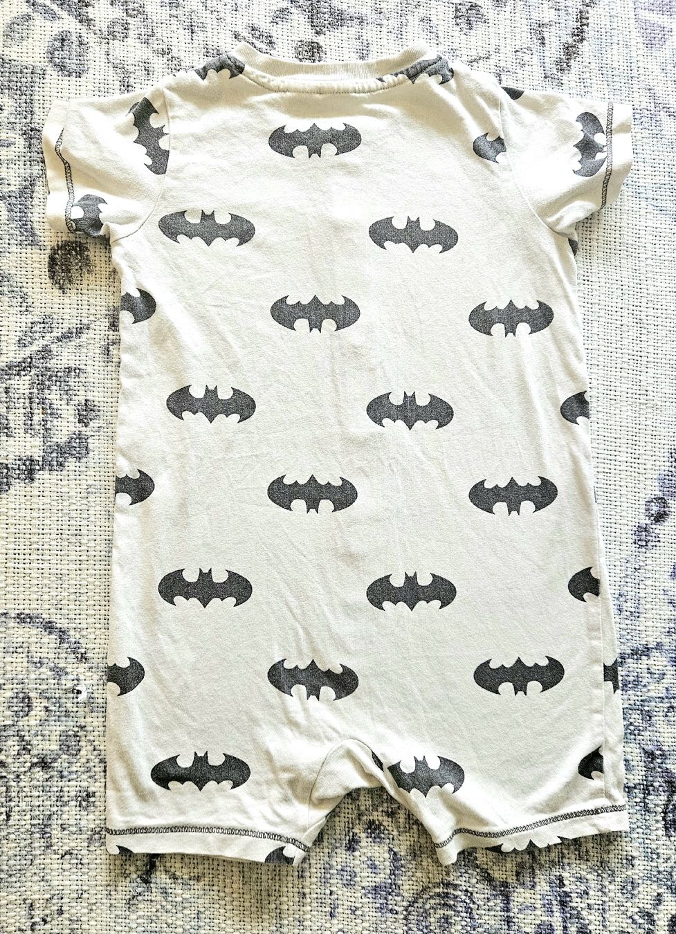 H&M Strampler: Kurzer Strampler Batman 80 – Gebraucht aus Zürich von Kris8050 1