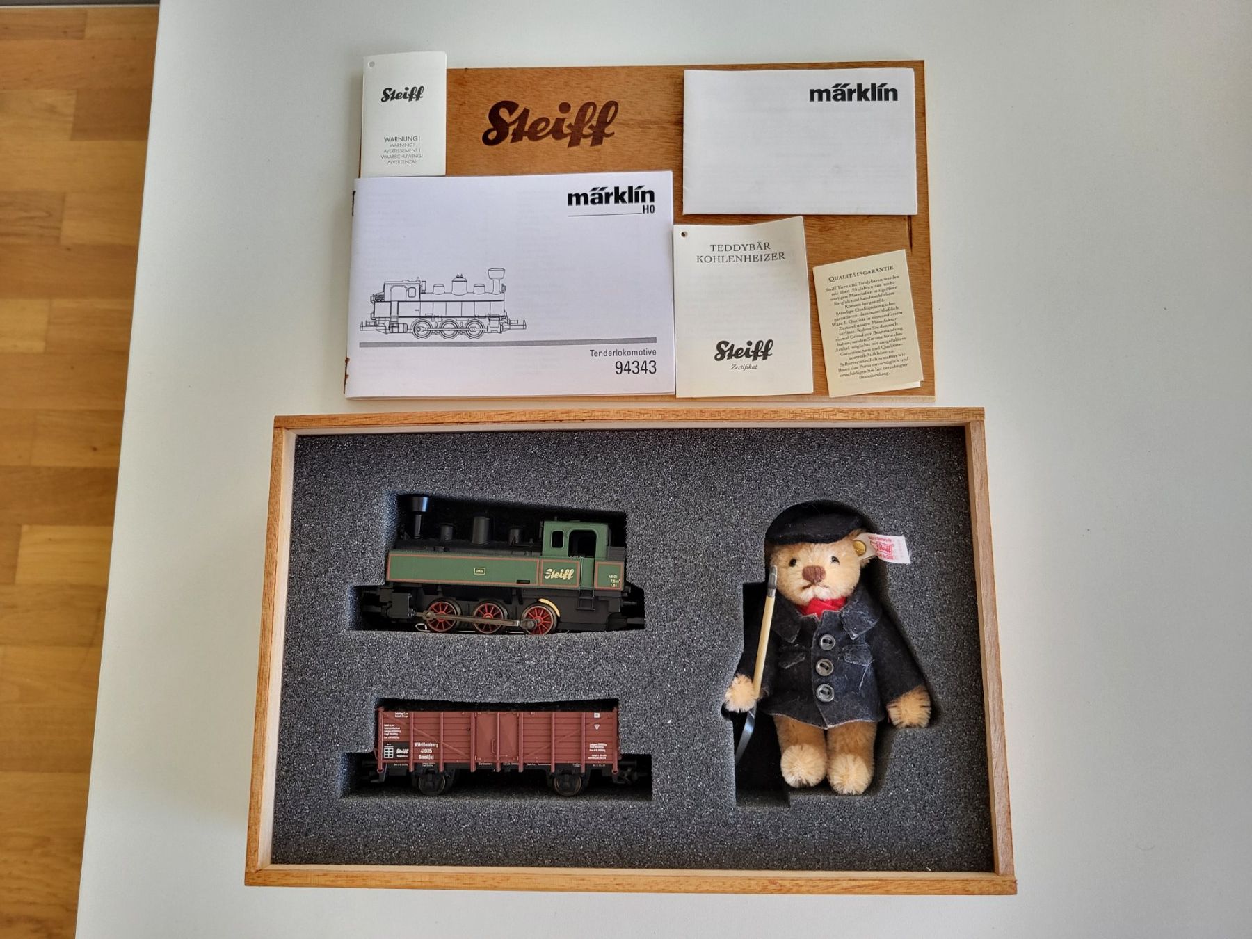 Steiff Giocattoli: Steiff, Marklin Set, Teddy und Zug – Nuovo (secondo la descrizione) da Zürich venduto da Orchidee