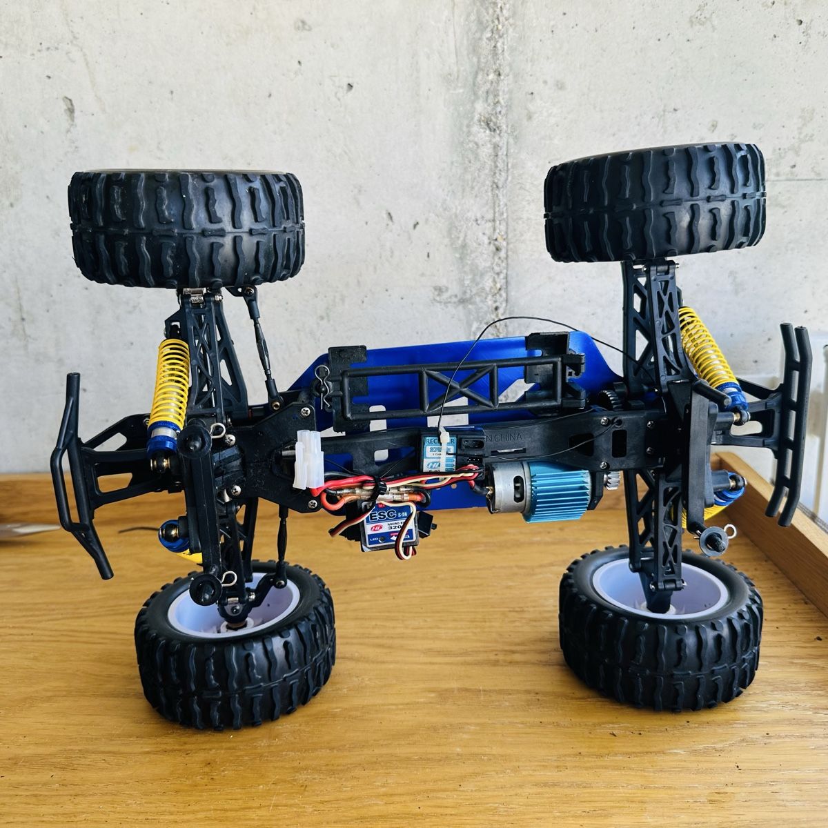 Modellismo RC: Rc auto teil – Difettoso da Nebikon venduto da sal_pvk8 2