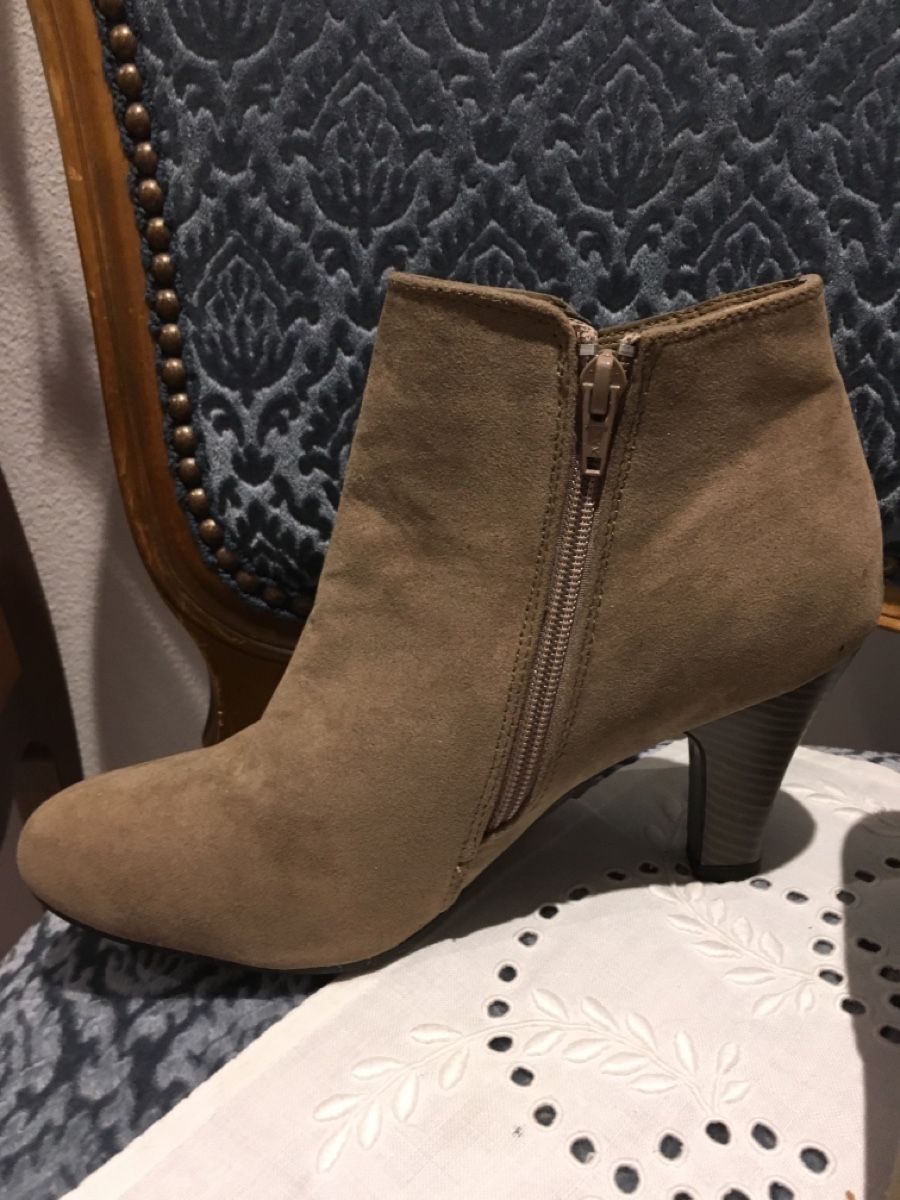 Damenschuhe: Stiefel Gr. 39 NEU!!! – Neu und originalverpackt aus Bellinzona von LuganoBoutique 2