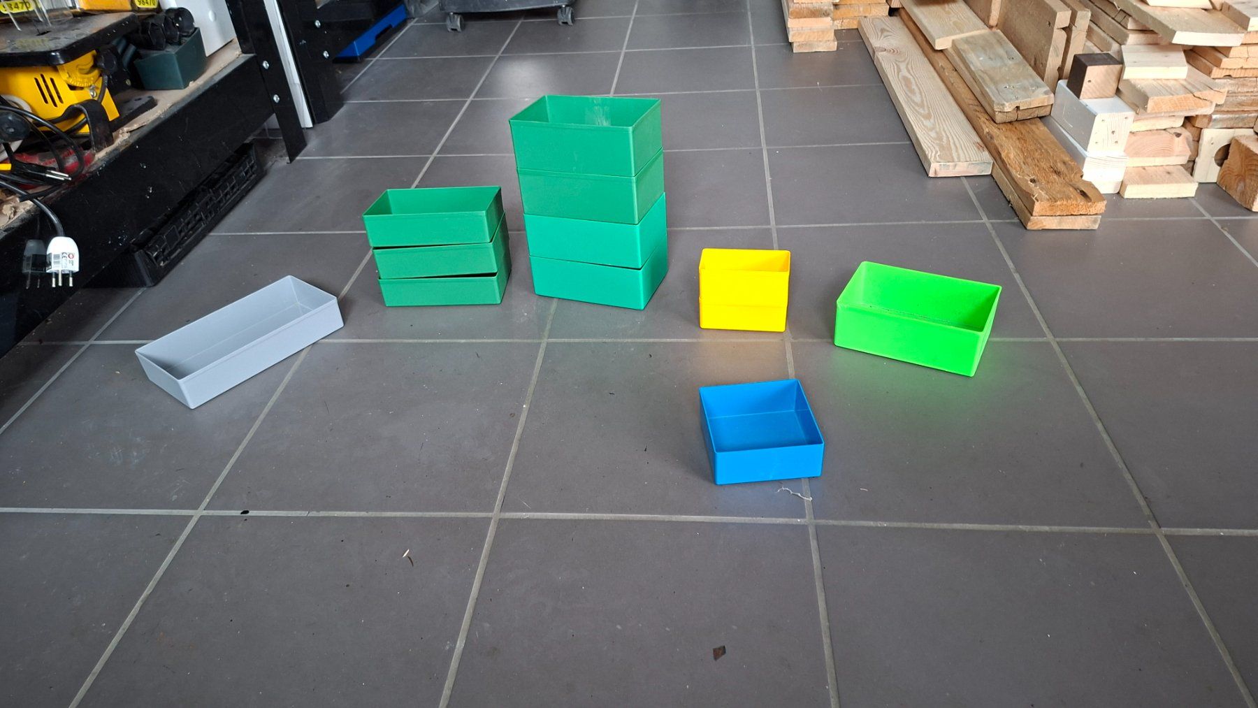 Sistemi di archiviazione: Casiers pour caisse Insert Alit – Nuovo (secondo la descrizione) da Vicques venduto da Laffaire11 1