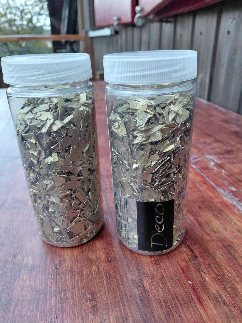 Tutte le decorazioni: Grosses paillettes pour décorer une table. – Usato da Boussens venduto da mgerma54 1