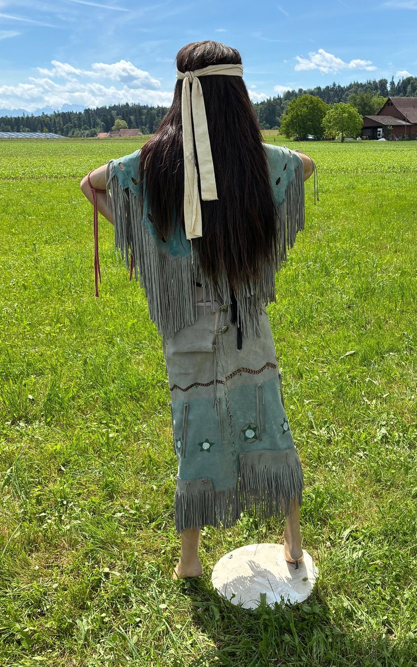 Statuette: Indianer Frau Sioux – Usato da Bäretswil venduto da robsonantik 3