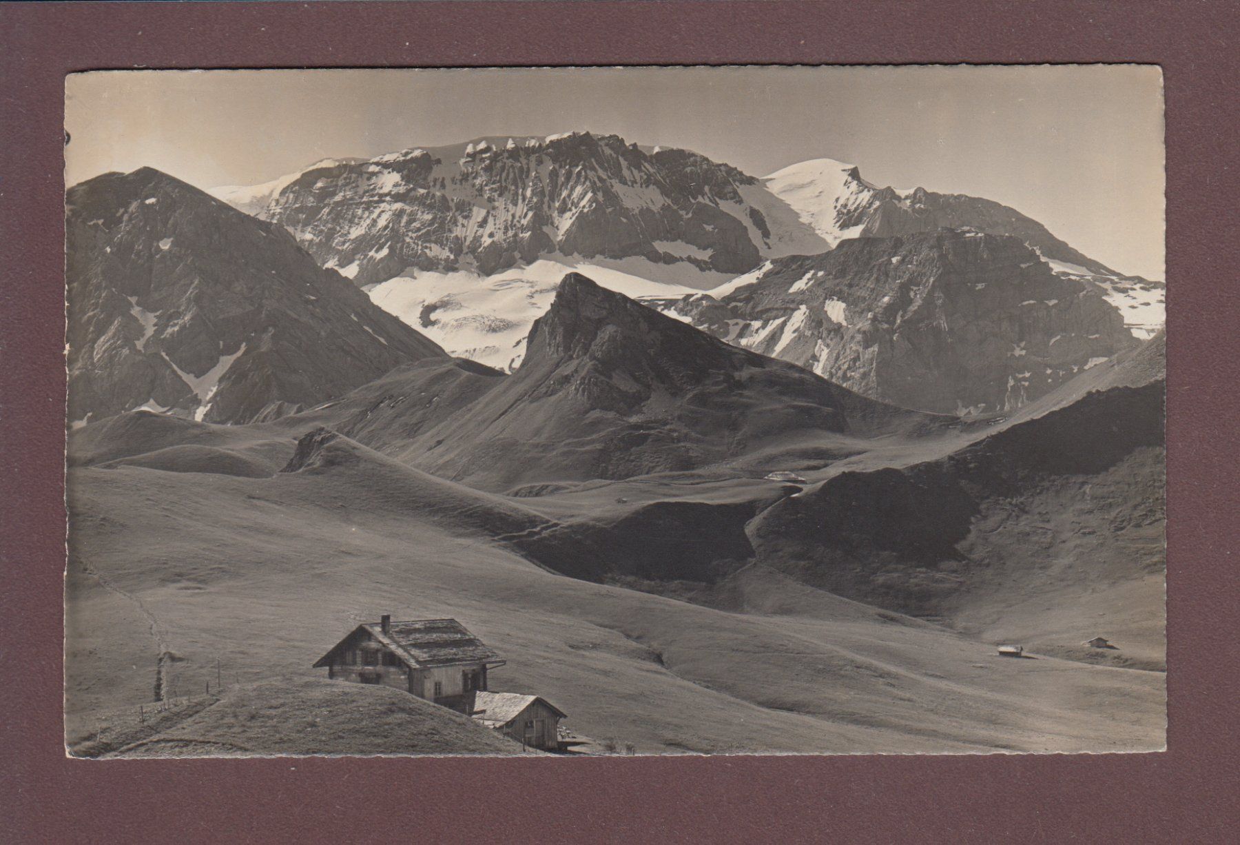 Cartoline postali: HAHNENMOOSPASS - Wildstrubel - E. Gyger – Usato da Pully venduto da nicecards