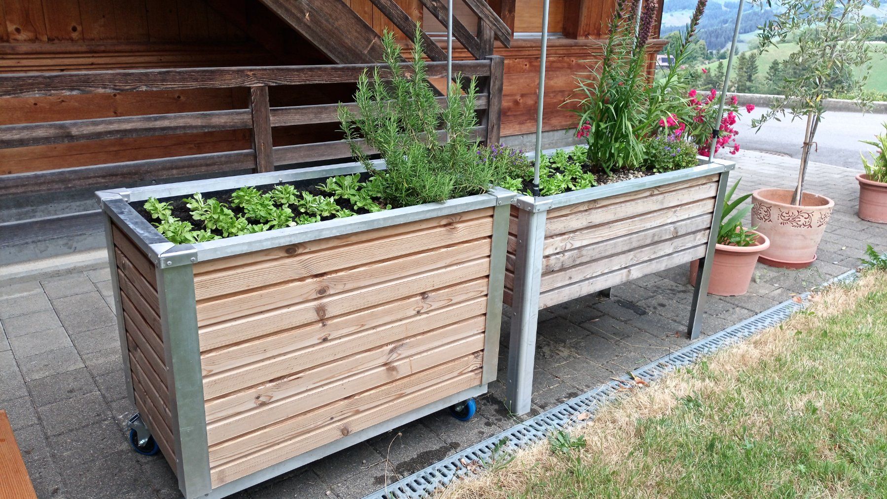 Blumentöpfe: Premium Hochbeet-Bausatz – Neu und originalverpackt aus Bärau von Lehmann_Holzhandwerk 8