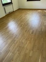 Parquet chêne à démonter 10.- le m2. Il y a environ 50m2