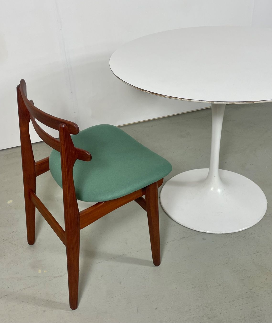 Sedie: 3x dänische Teak Stühle restauriert – Usato da Basel venduto da MidMod20C 7