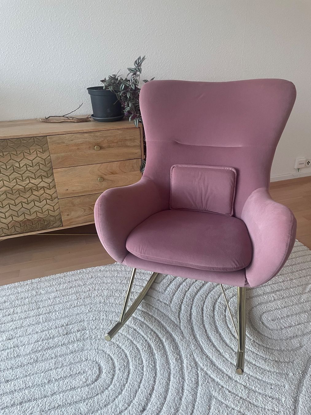 Sedie: Rosa Schaukelstuhl – Usato da Winterthur venduto da Mondulus56