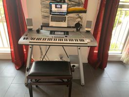 Yamaha Tyros 3 Workstation mit MacBook Air, mit Alu-Koffer